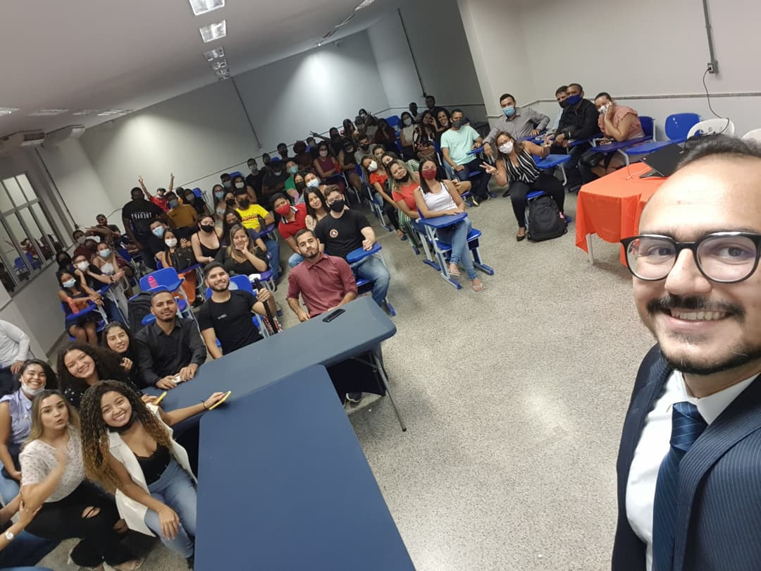 Foto do Professor Danilo Neves